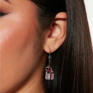 FASHION NOVA All I Want For The Holidays Earring Set NWT